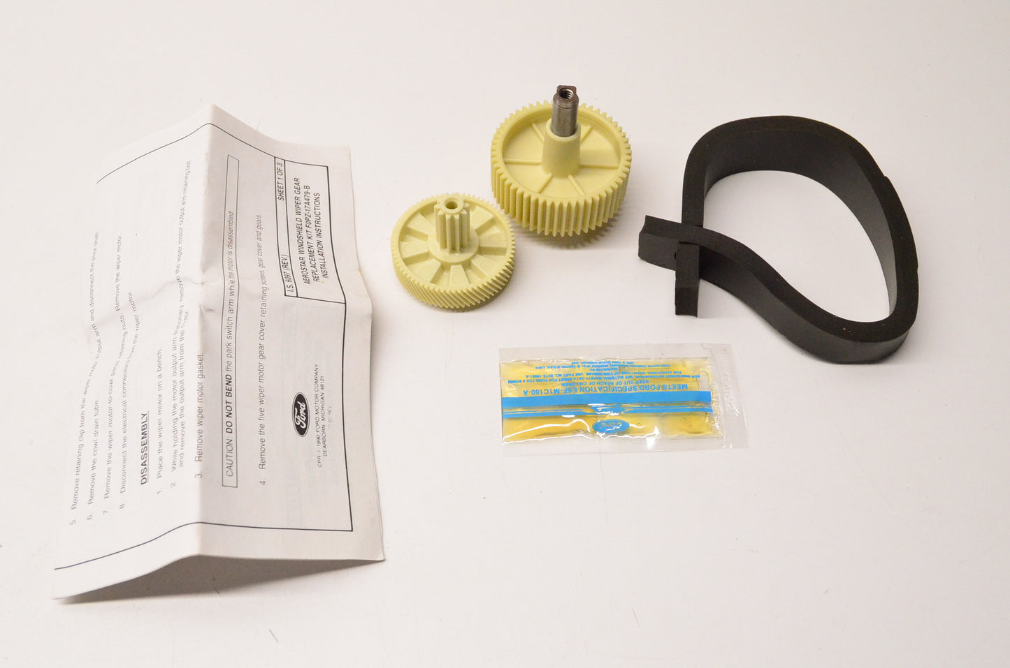 New OEM Ford F0PZ17A479B Wiper Kit NOS