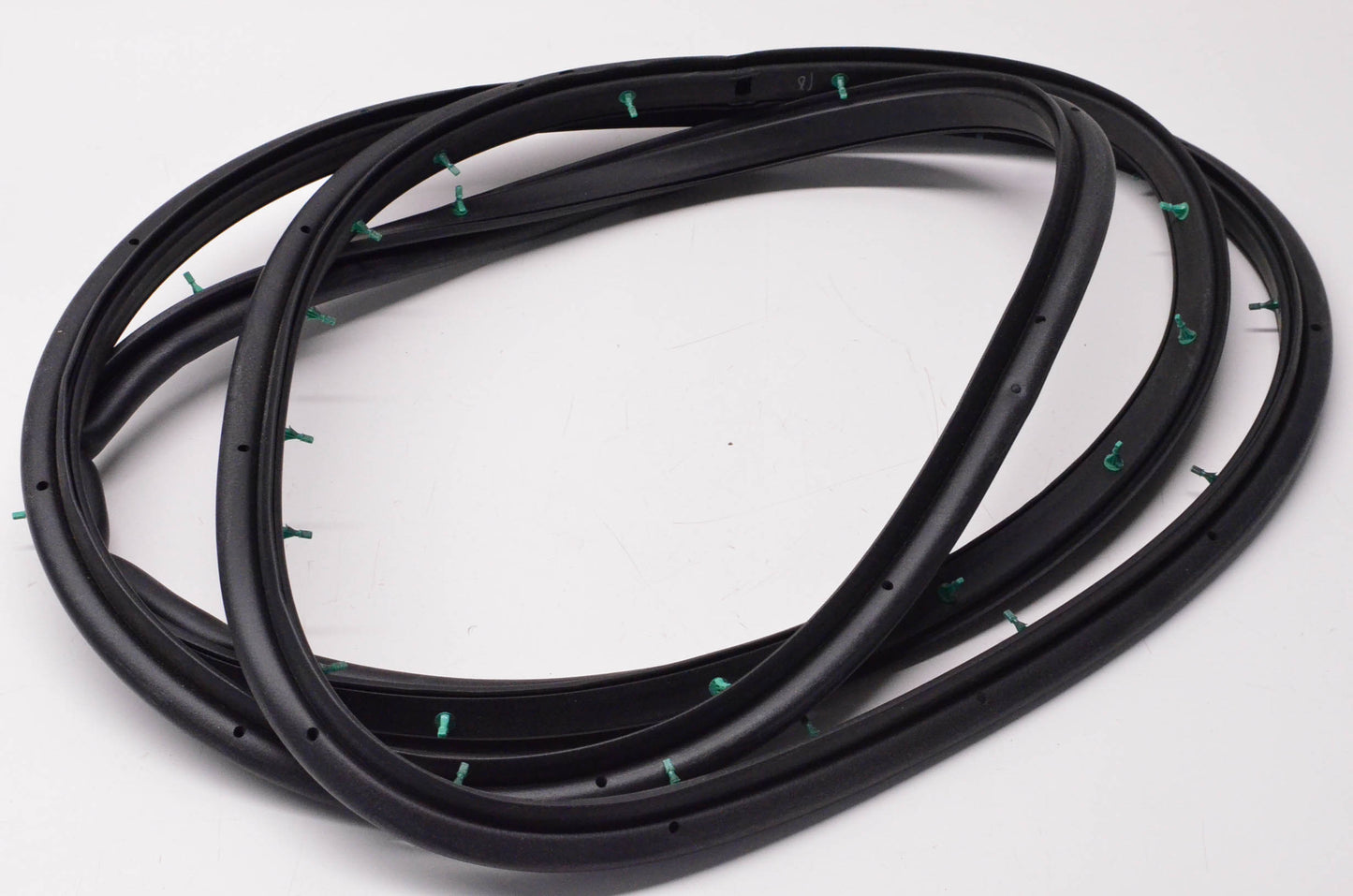 New OEM Ford F75Z-7820531-AB Weatherstrip Kit NOS