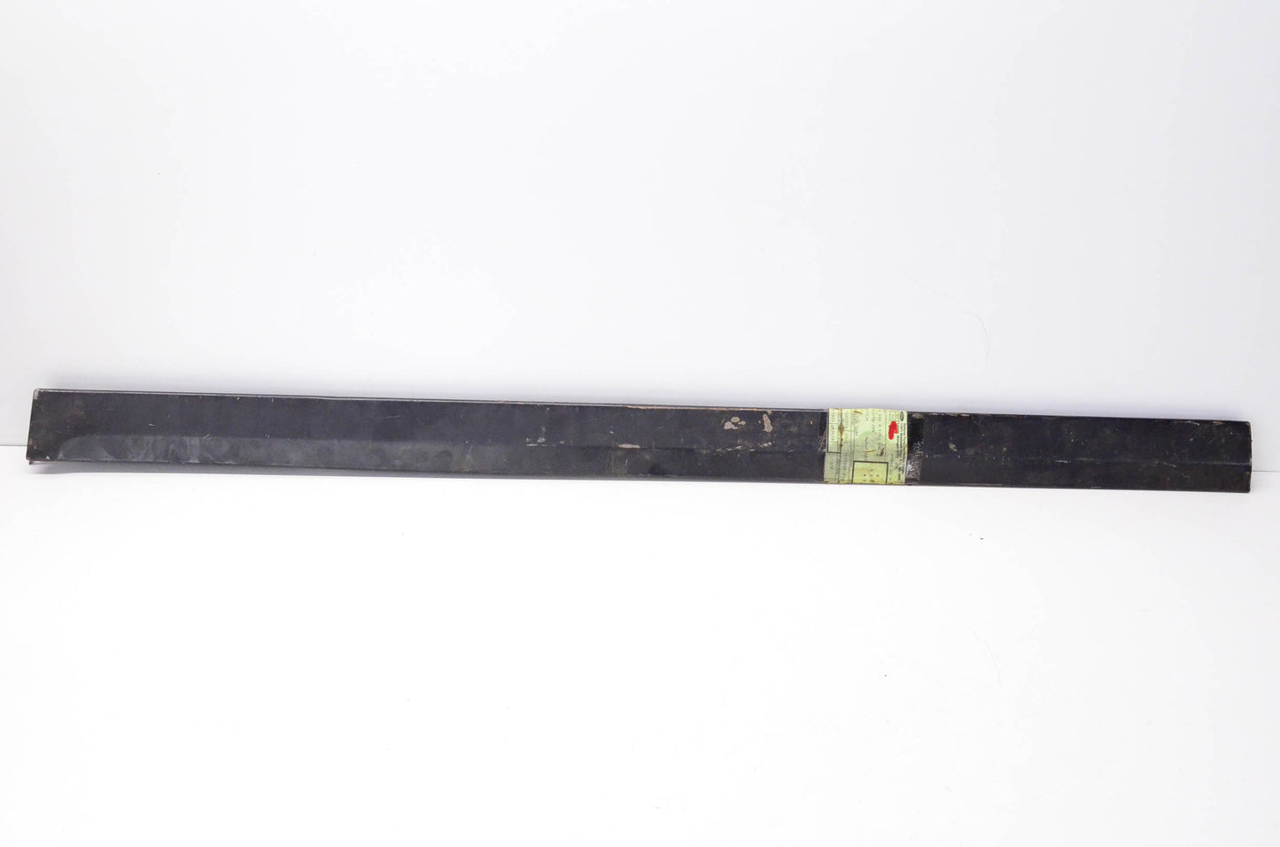 New OEM Ford D5UZ-2225030-B 1956-64 Ford Passenger Side Center Track Shield NOS