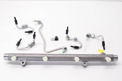 New OEM Ford 8C3Z-9T287-BA Ford F-250 F-350 F-450 F-550 Fuel Manifold Kit NOS
