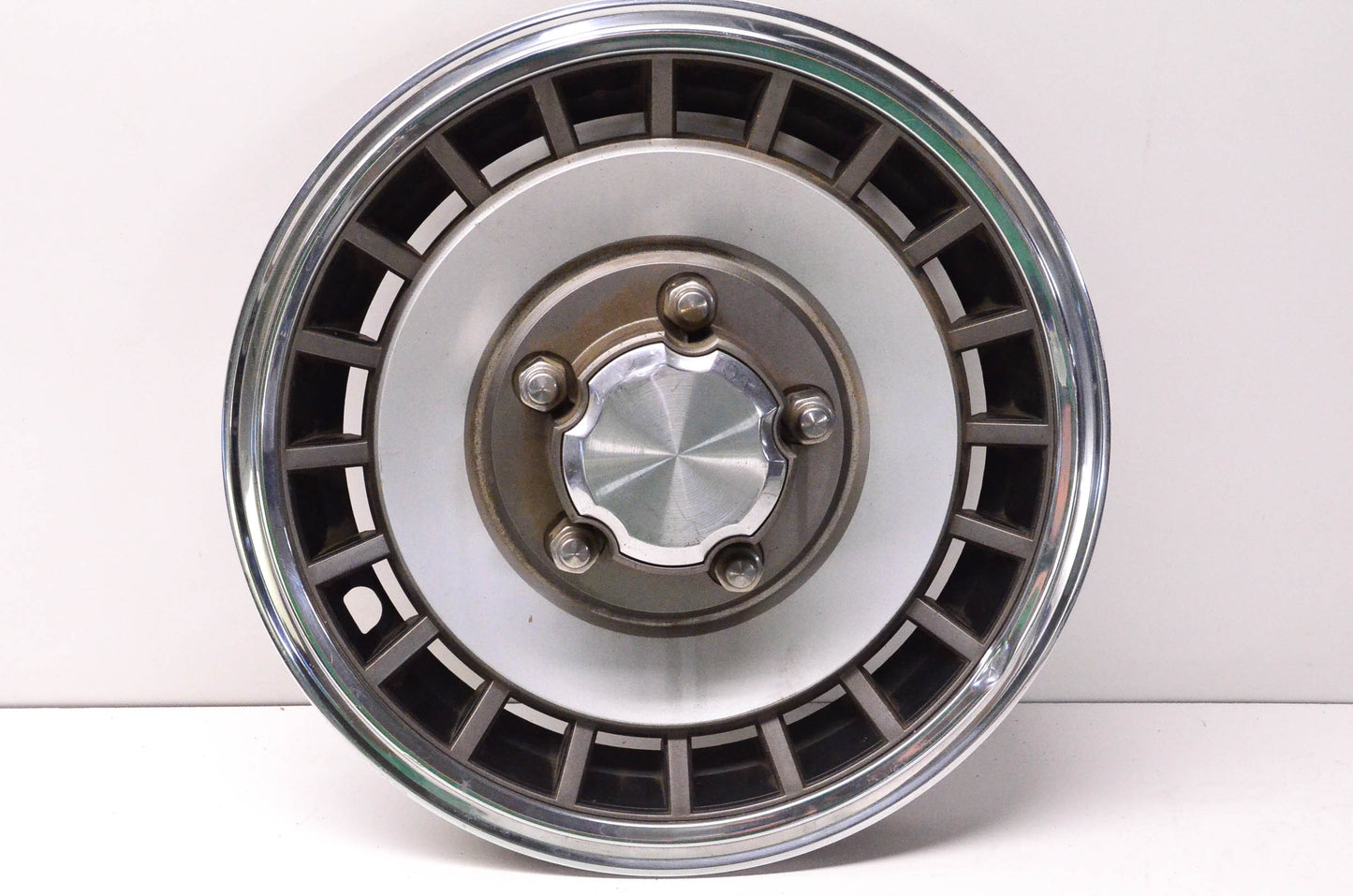 New OEM Ford FOTA-1130-GA 1980-1996 Ford Bronco F-150 Wheel Cover NOS