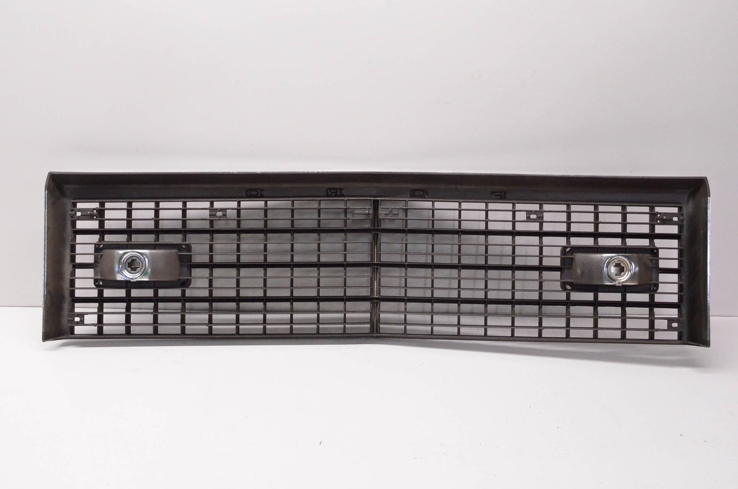 New OEM Ford 1979-1981 Ford Crown Victoria Chrome Grille W/ Parking Lights NOS