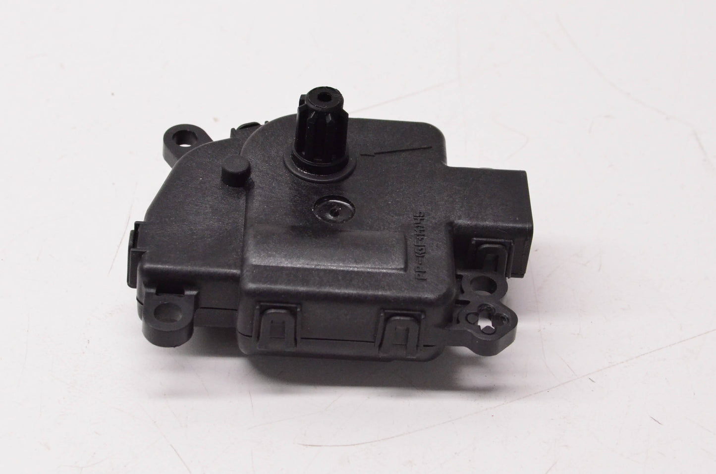 New OEM Ford YH-1750, 8L8Z-19E616-E Ford Lincoln Mercury Blend Door Actuator NOS