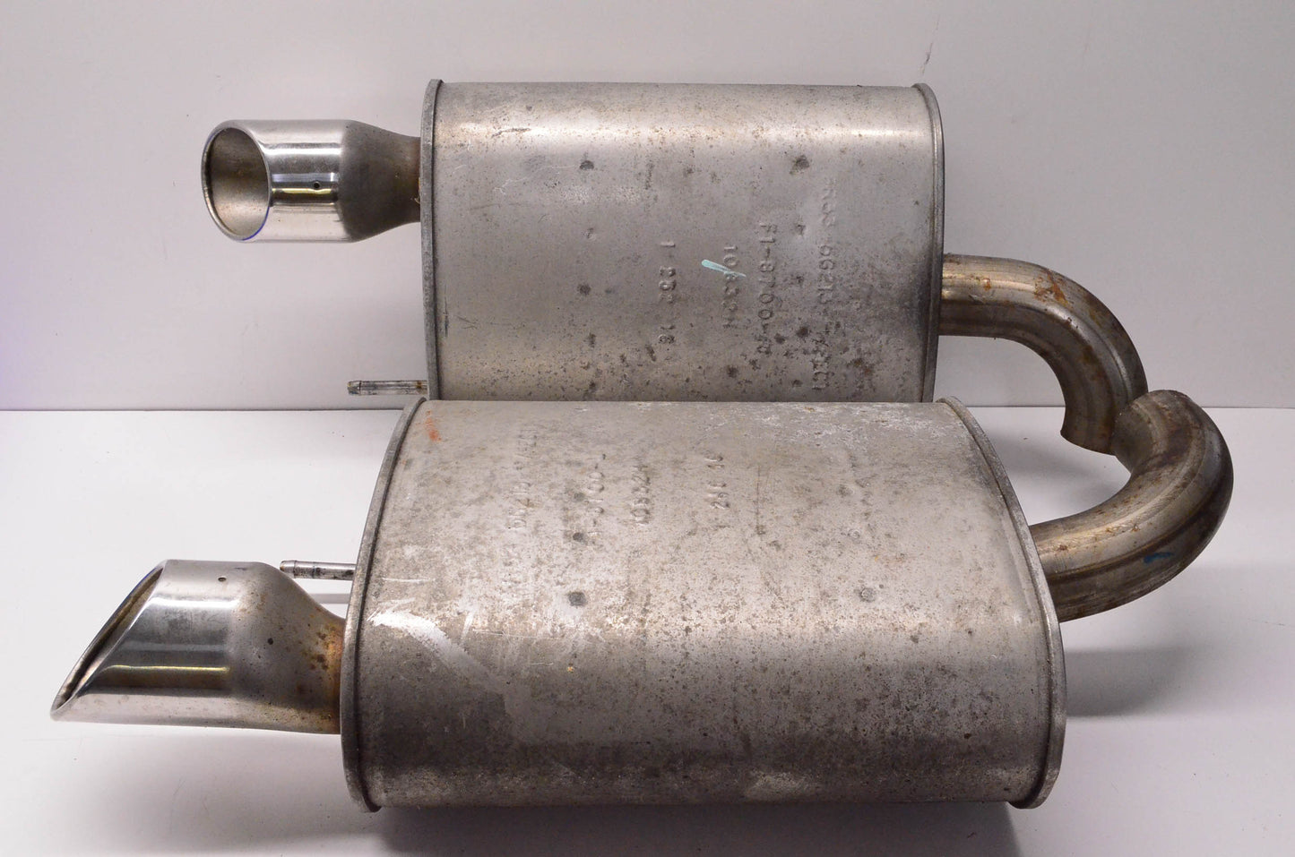 OEM Ford FR33-5G213-/FECT 2017 Ford Mustang GT Muffler Set