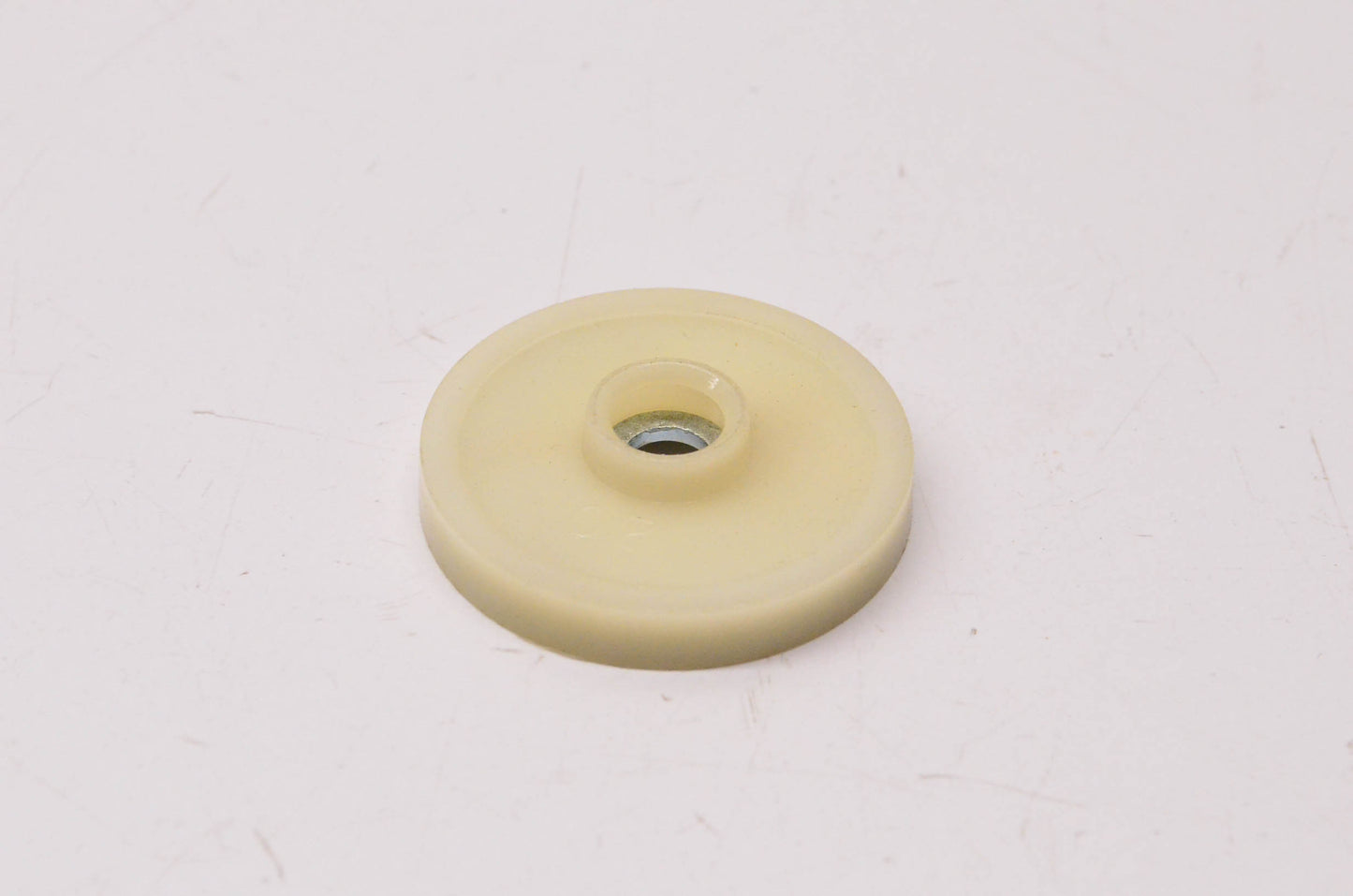 New OEM Ford 06-11 Ford Crown Vic. Grand Marquis Front Door Glass Retainer NOS