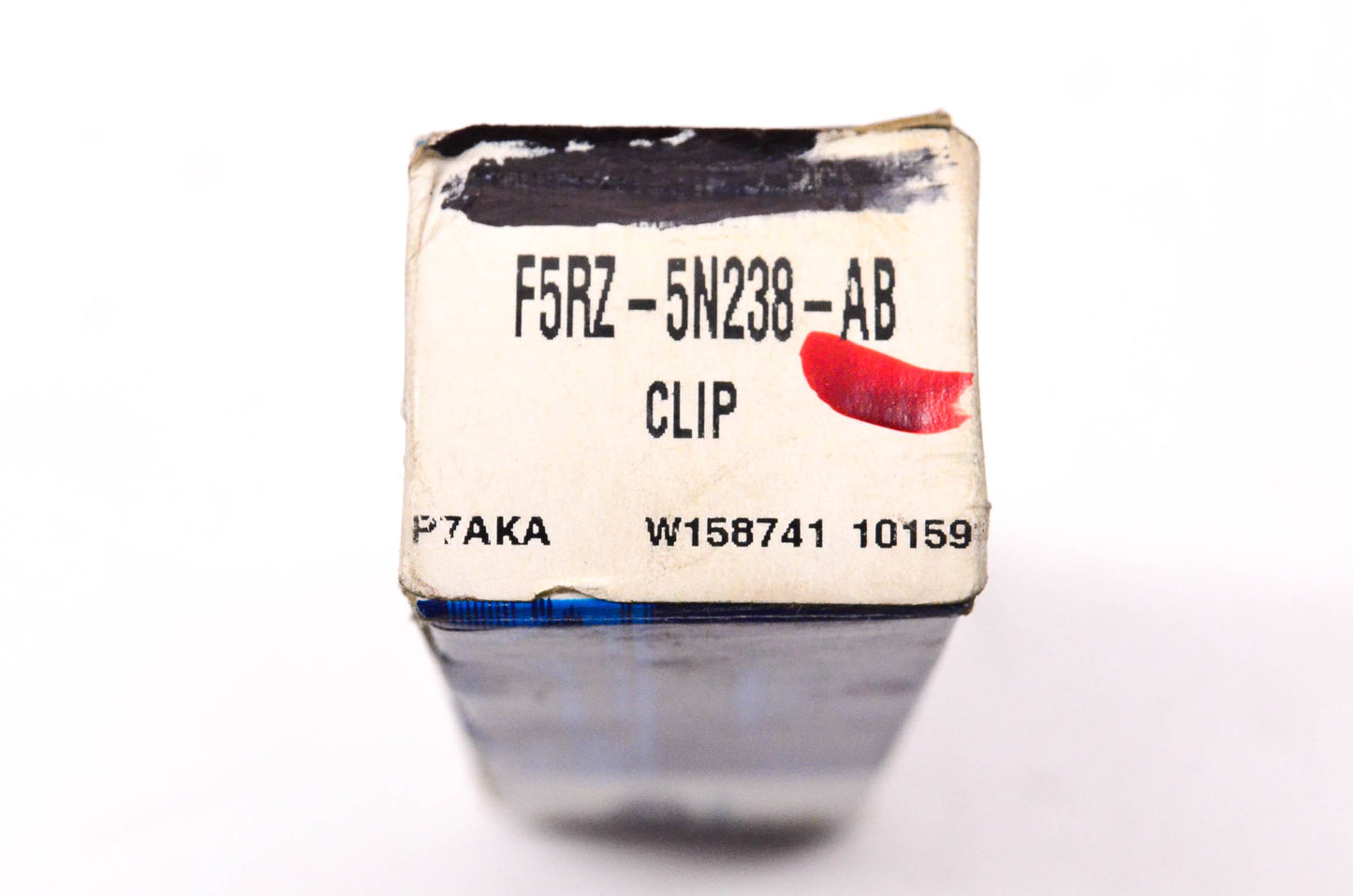 New OEM Ford F5RZ-5N238-AB Ford OEM Clip NOS