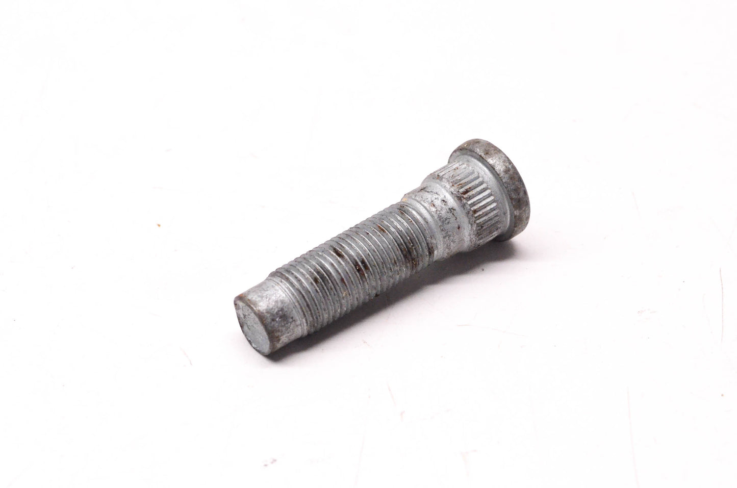 New OEM Ford FOVY-1107-A Rear Axle Differential Wheel Stud NOS