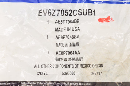 New OEM Ford EV6Z7052CSUB1 Seal Kit NOS