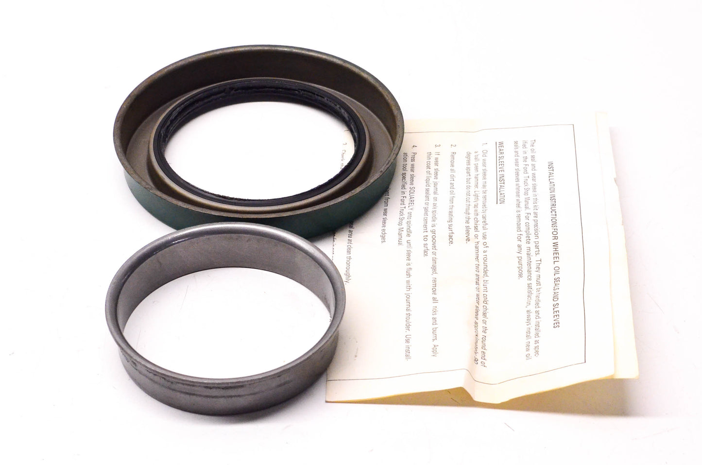 New OEM Ford 1980-1989 Ford B600 B700 F600 F700 F800 Rear Wheel Seal NOS