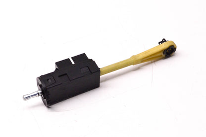 New OEM Ford SW-6028, 1L3Z-11A152-AA, 3L3Z-11A152-AA Ford Clutch Switch NOS