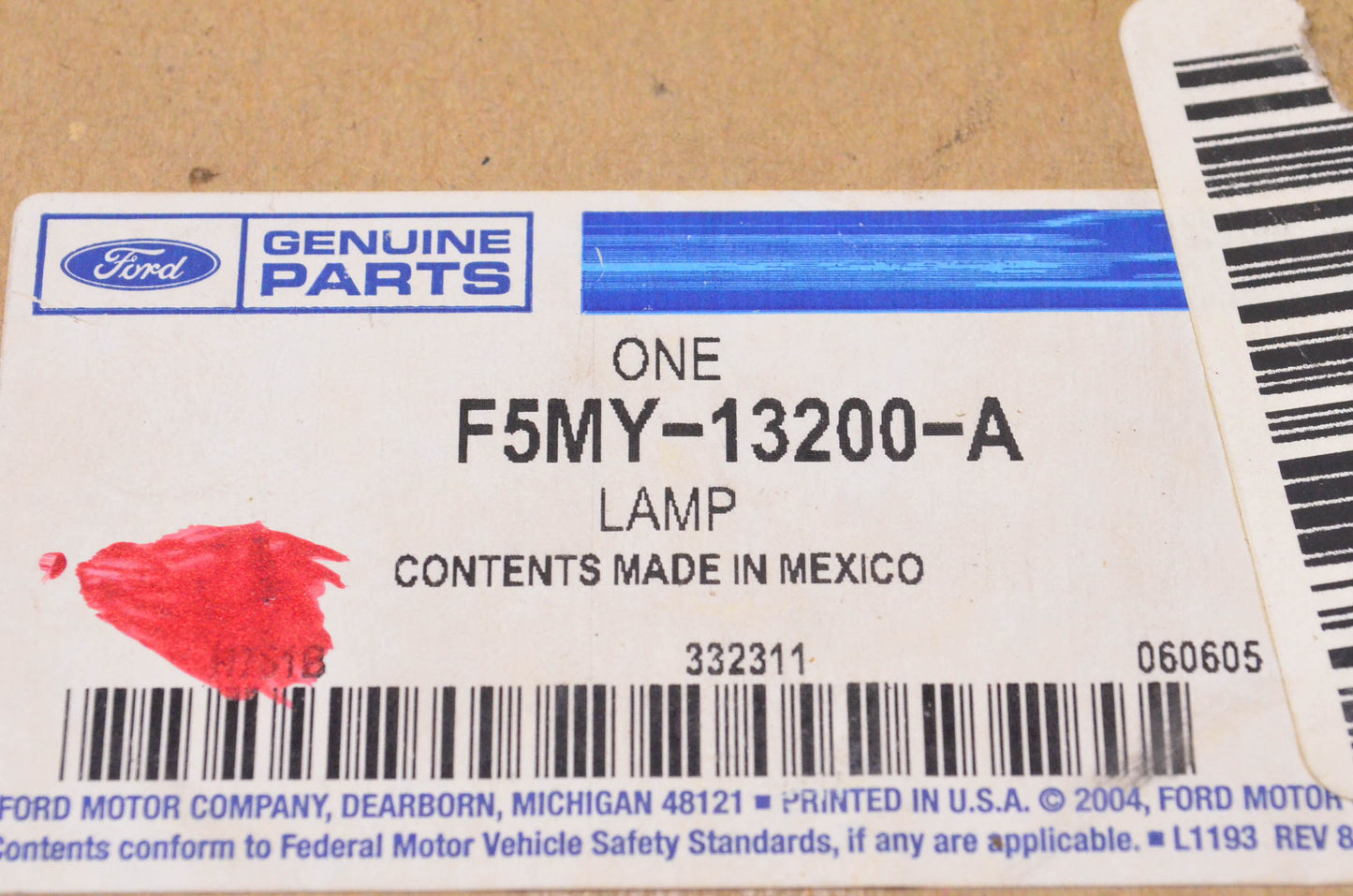 New OEM Ford F5MY-13200-A 1995-97 Grand Marquis Bumper Mounted Parking Light NOS