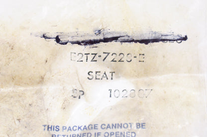 New OEM Ford E2TZ7228E Retainer Cap NOS