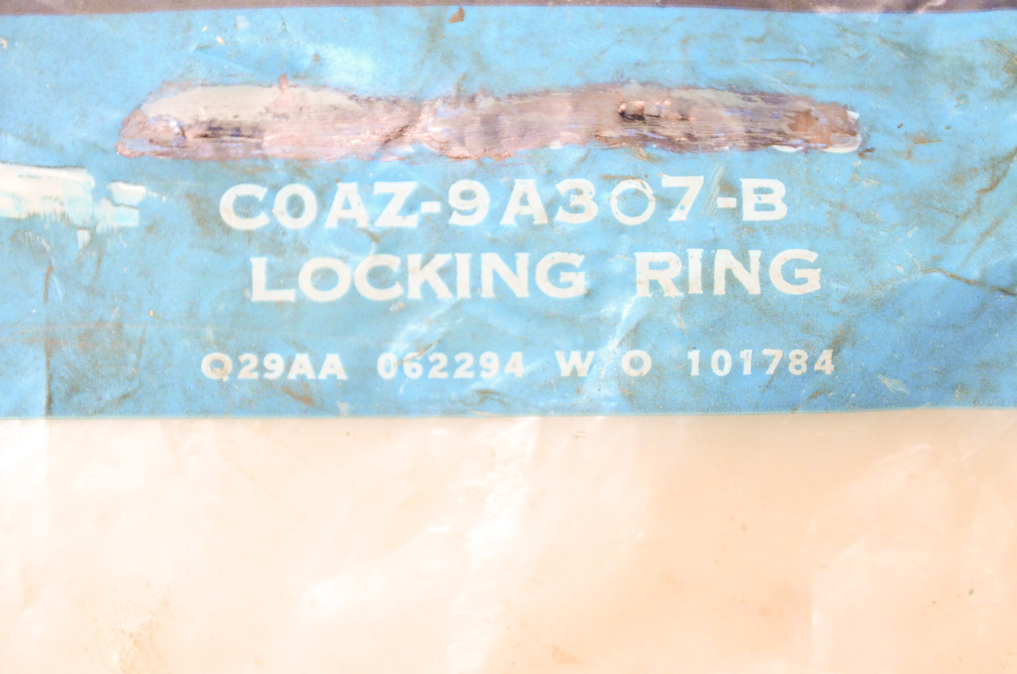 New OEM Ford C0AZ9A307B Locking Ring NOS