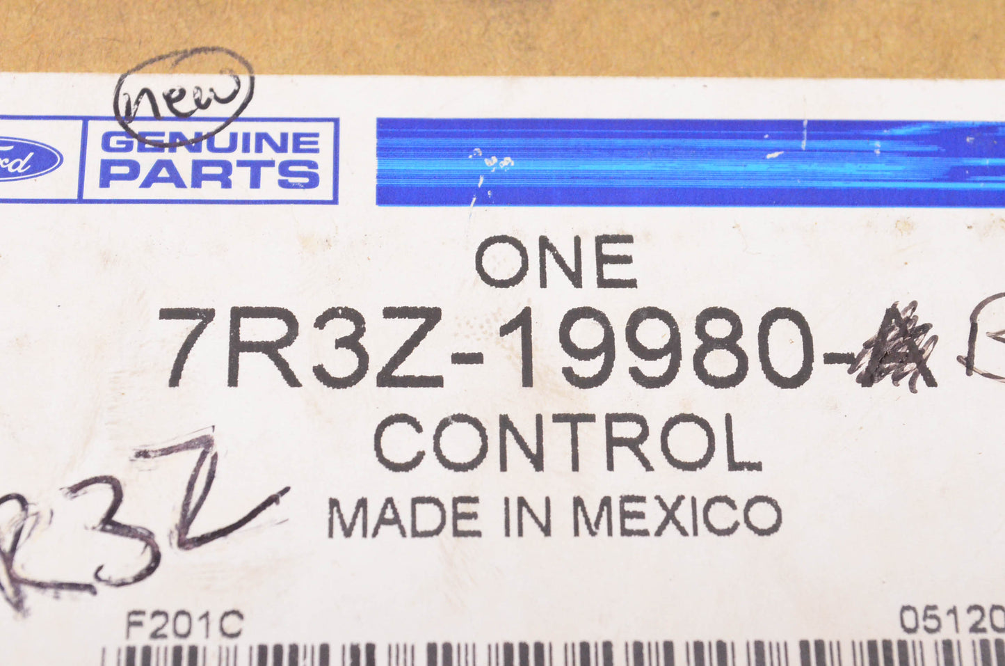 New OEM Ford 7R3Z-19980-A, 8R3Z-79980-B 2007 Mustang HVAC Control Panel NOS