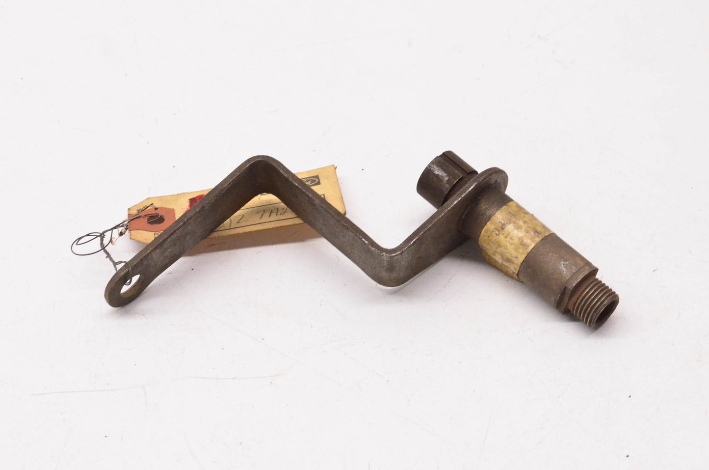New OEM Ford C5TZ-7A256-B, C5TZ-7A256-D Transmission Lever NOS