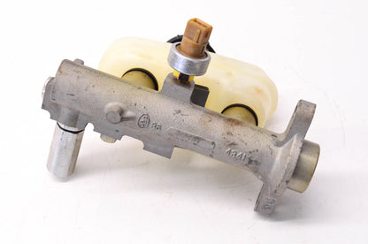New OEM Ford 1996 Crown Victoria Mercury Grand Marquis Brake Master Cylinder NOS
