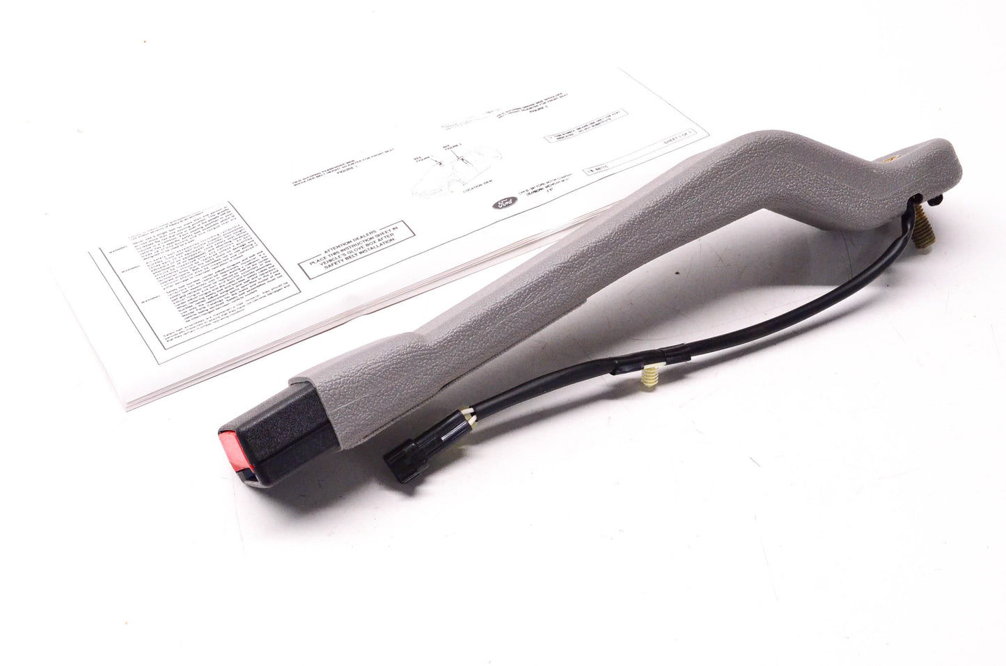 New OEM Ford 1F2Z-1661202-AAB 2001 Windstar Seat Belt Receiver NOS