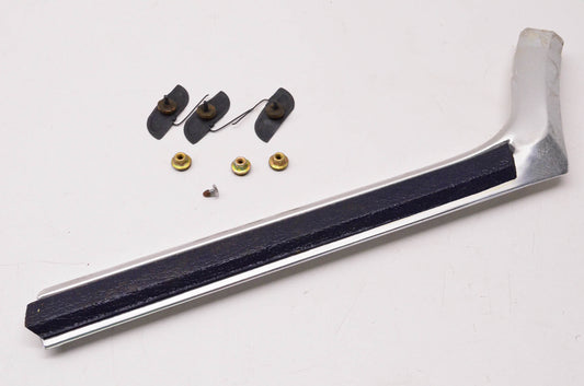 New OEM Ford 1977 Torino Fender Molding W/ Install Hardware NOS