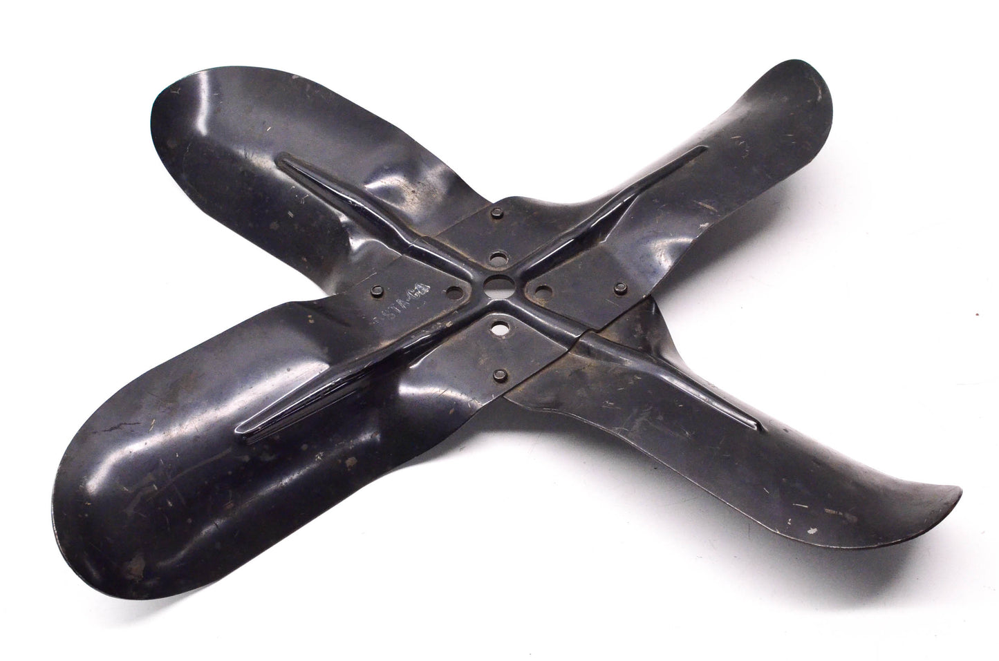 OEM Ford D8TA-CA 4 Blade Fan