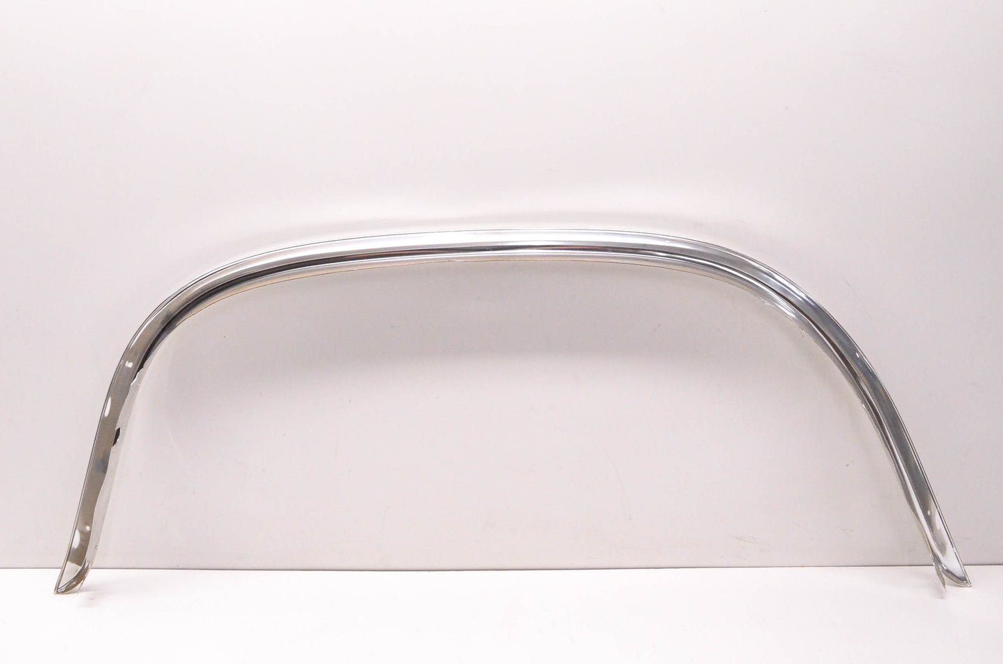 New OEM Ford E0TZ-16038-A Wheel Well Molding NOS