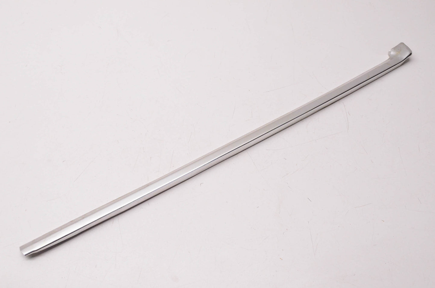 New OEM Ford D4ZZ-6903136-A Windshield Molding NOS