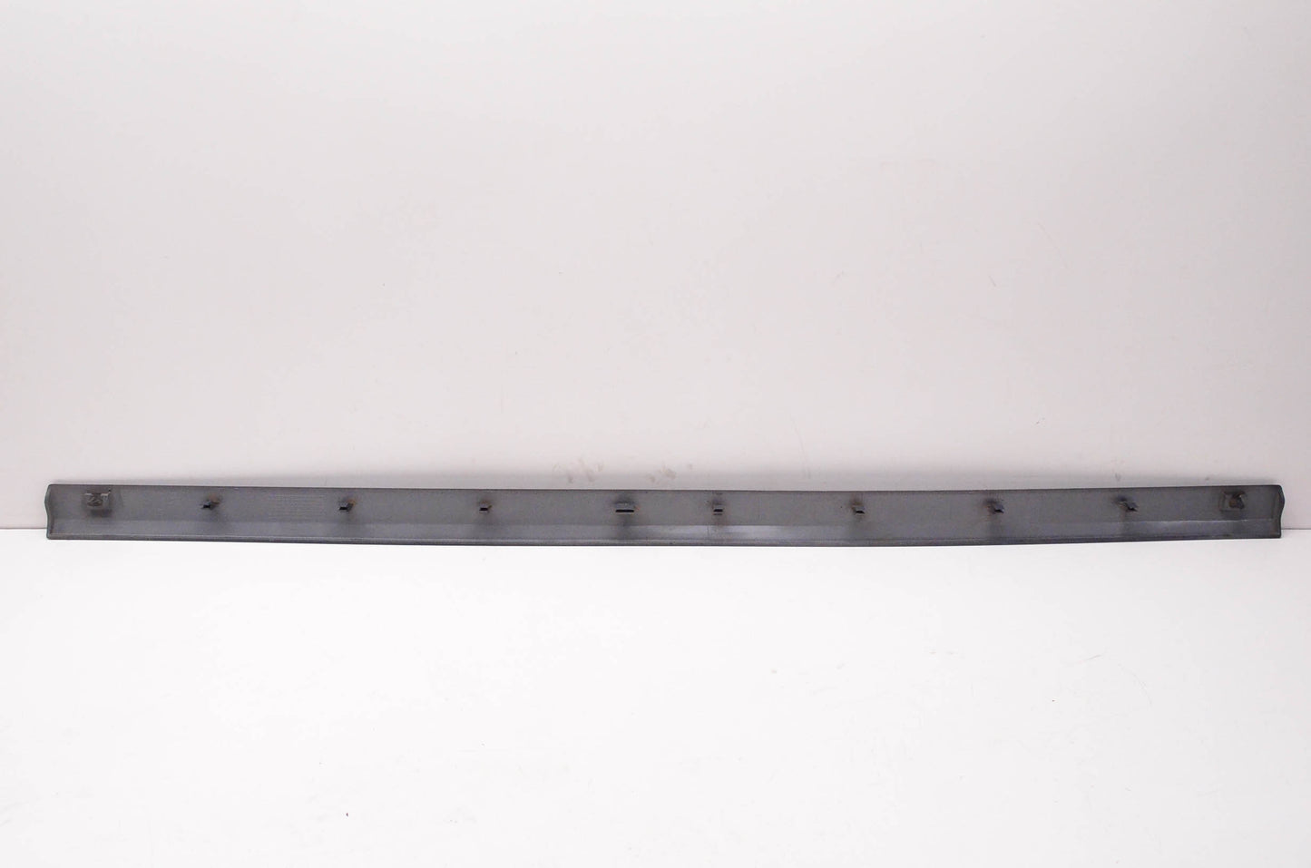 New OEM Ford 1L2Z-78425A34-AAPTM Applique Molding NOS