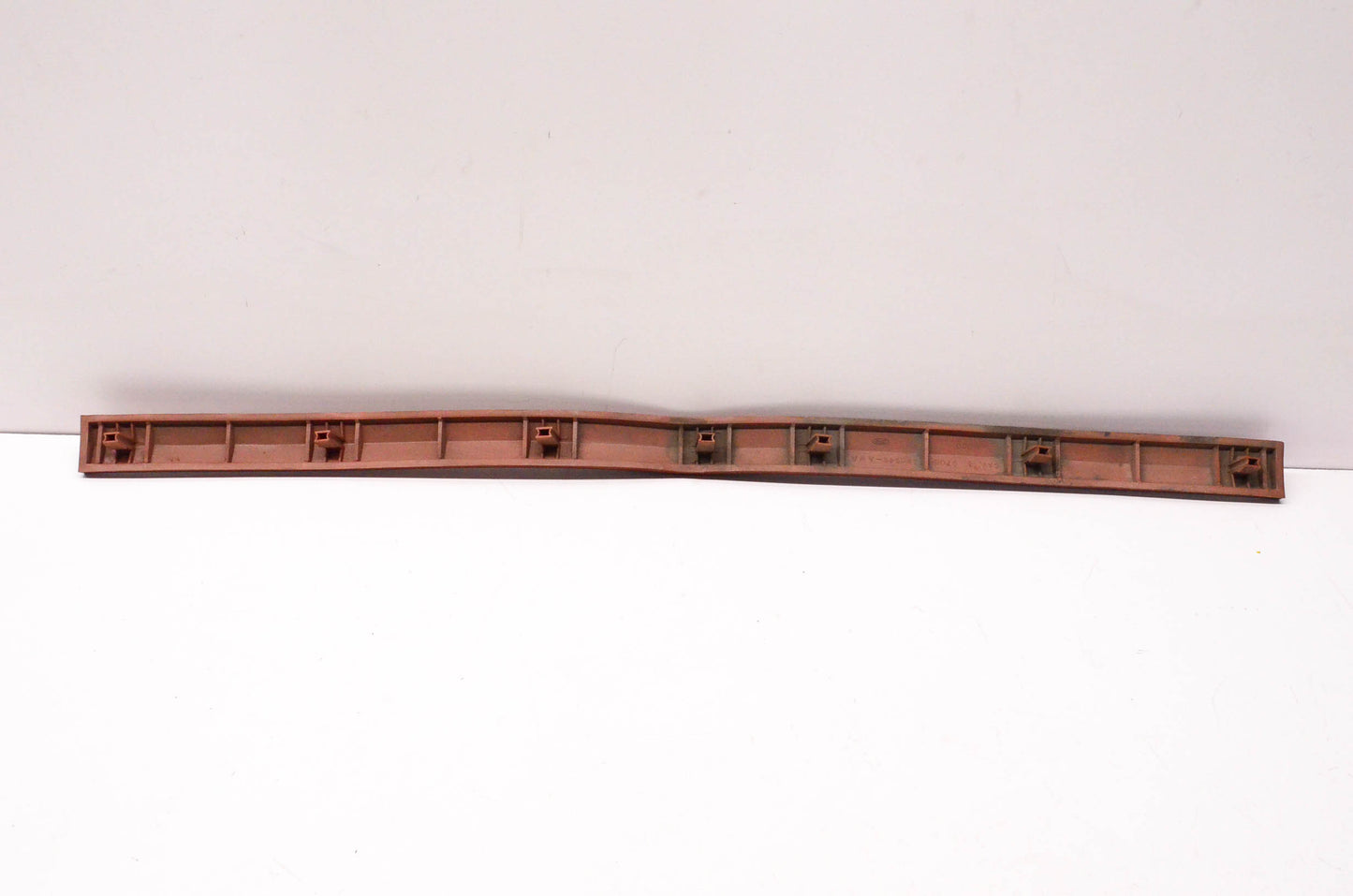 New OEM Ford D7OB-17C949-AWA 1977 Torino Front Bumper Pad NOS
