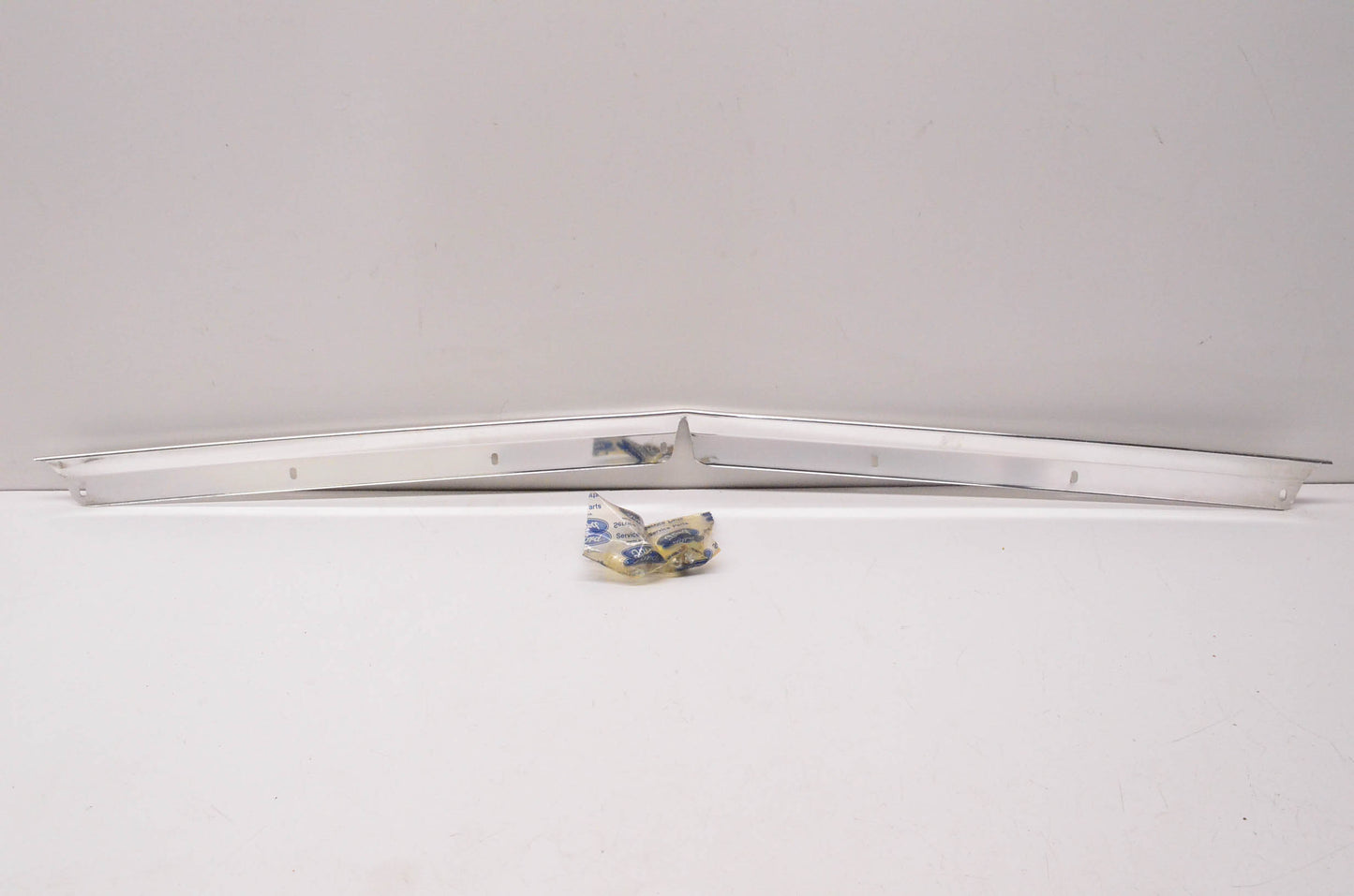 New OEM Ford C5ZZ-16856-A 1965-1966 Mustang Hood Edge Molding NOS