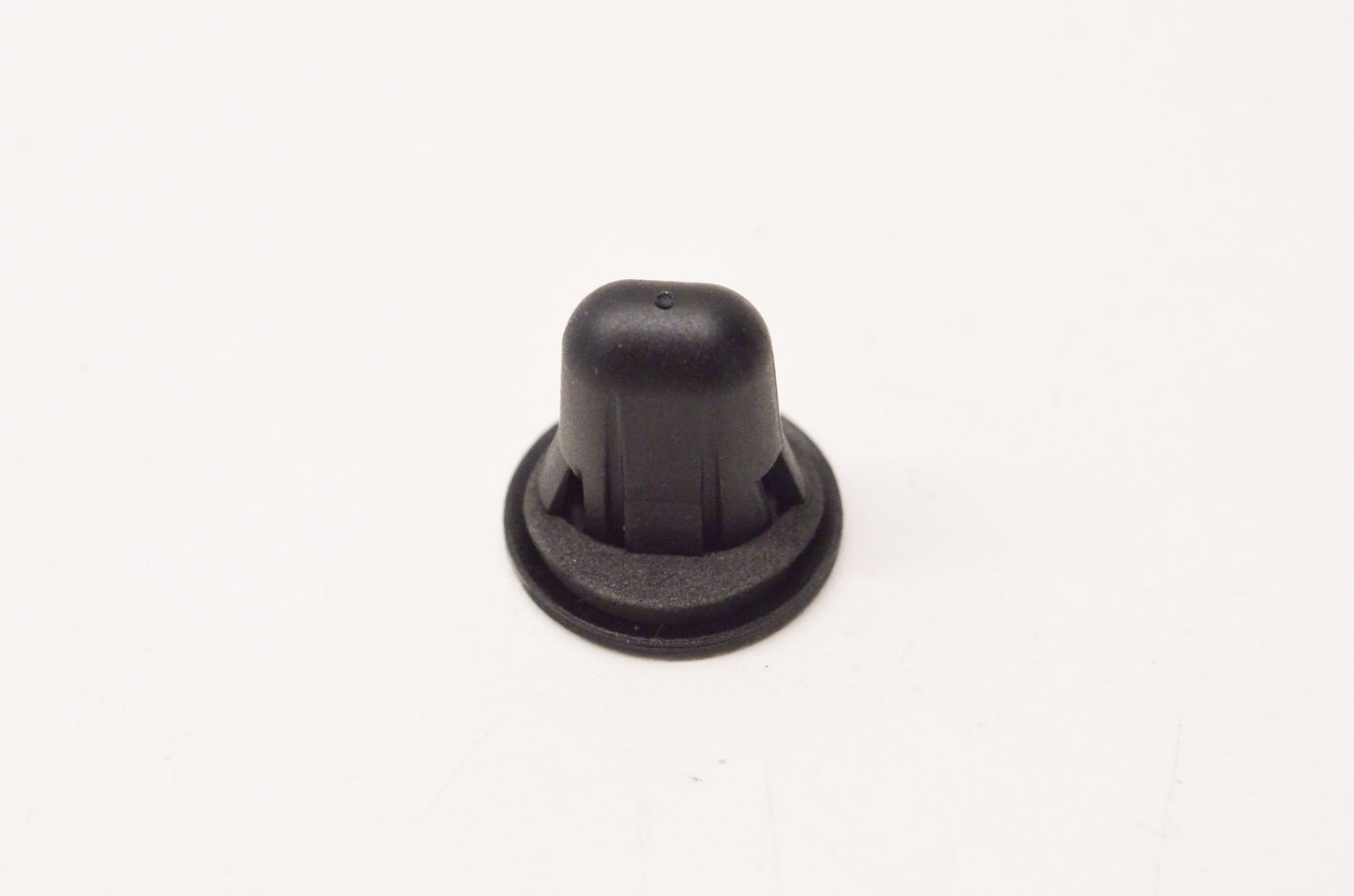 New OEM Ford YL8Z13A457BA Tail Lamp Assembly Grommet NOS