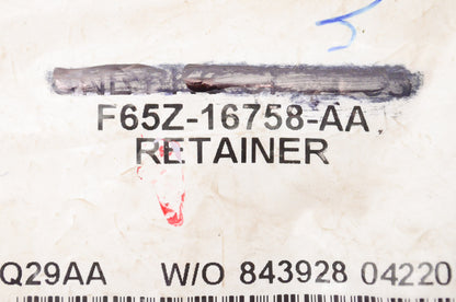 New OEM Ford F65Z16758AA Lift Cylinder Retainer NOS