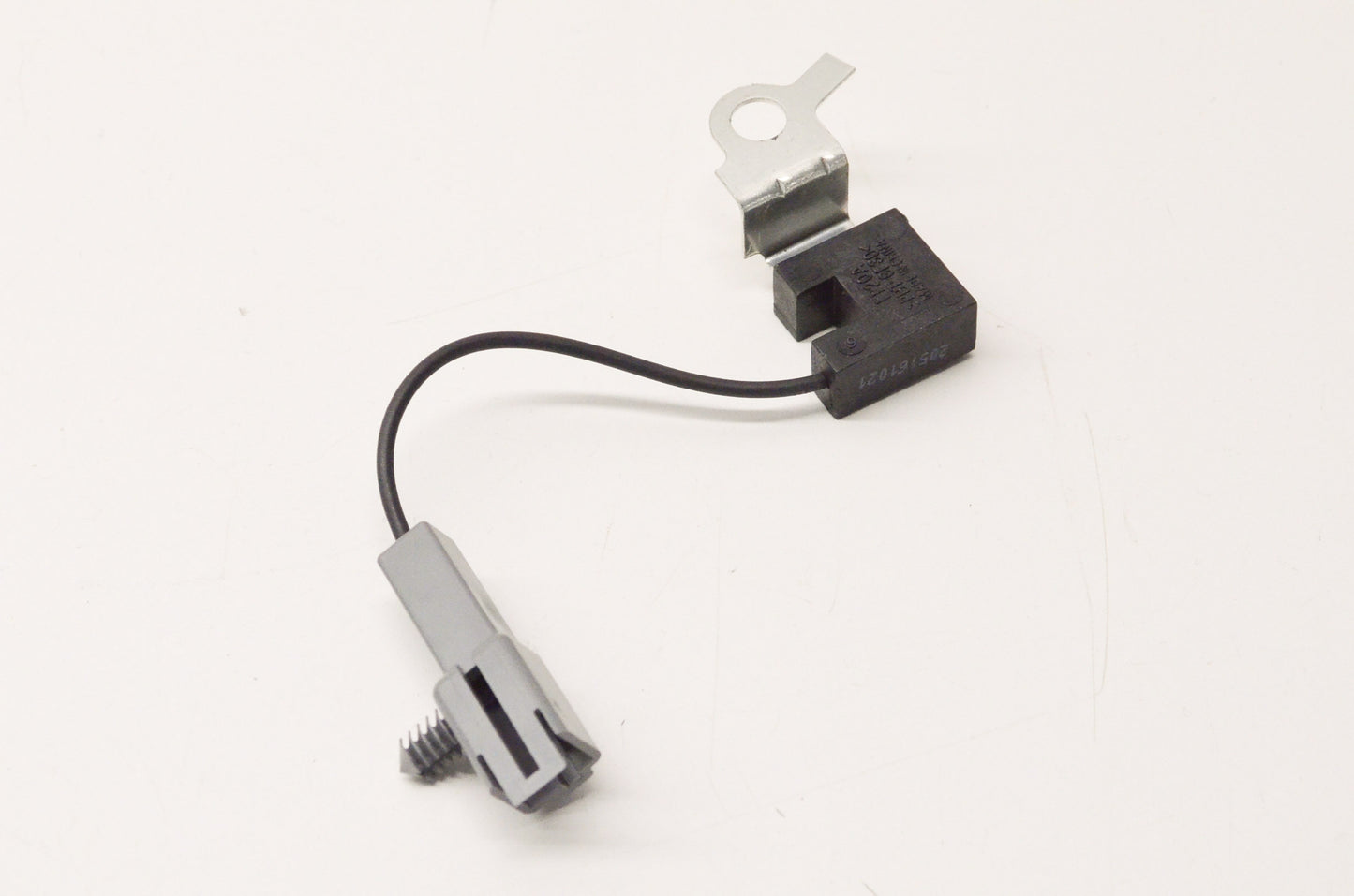 New OEM Ford YL1Z18801AA Capacitor NOS