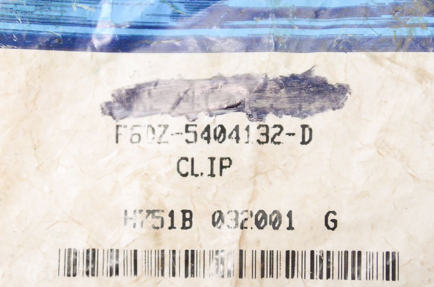 New OEM Ford F6DZ5404132D Clip NOS