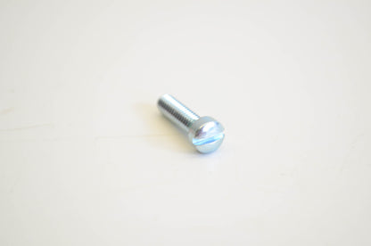 New OEM Briggs & Stratton 91920, BR91920, 8611 Screw NOS