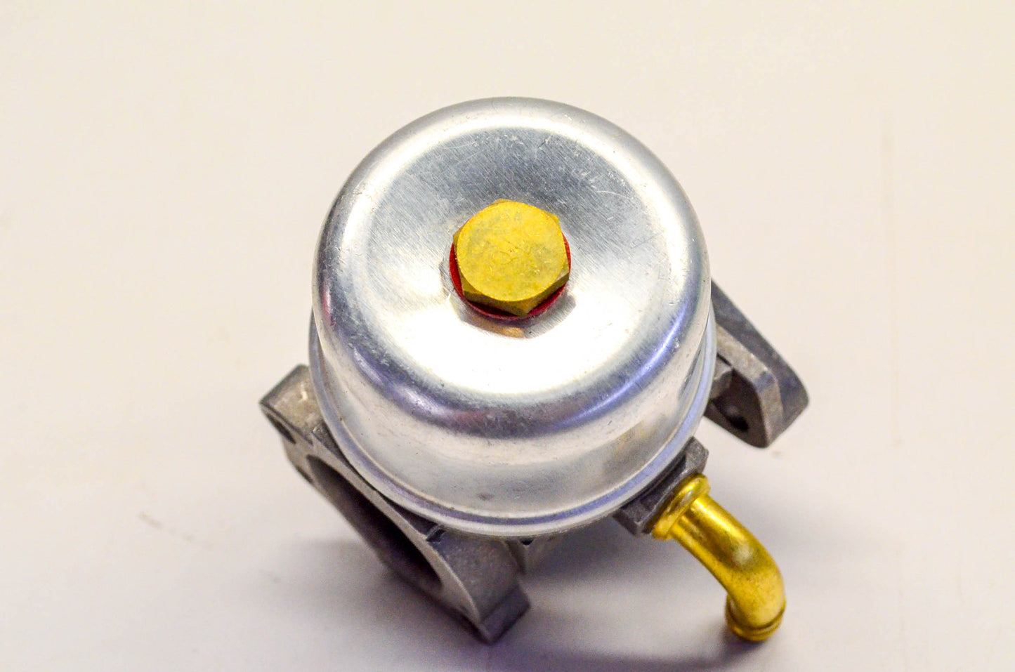 New OEM Briggs & Stratton 798650 Carburetor NOS