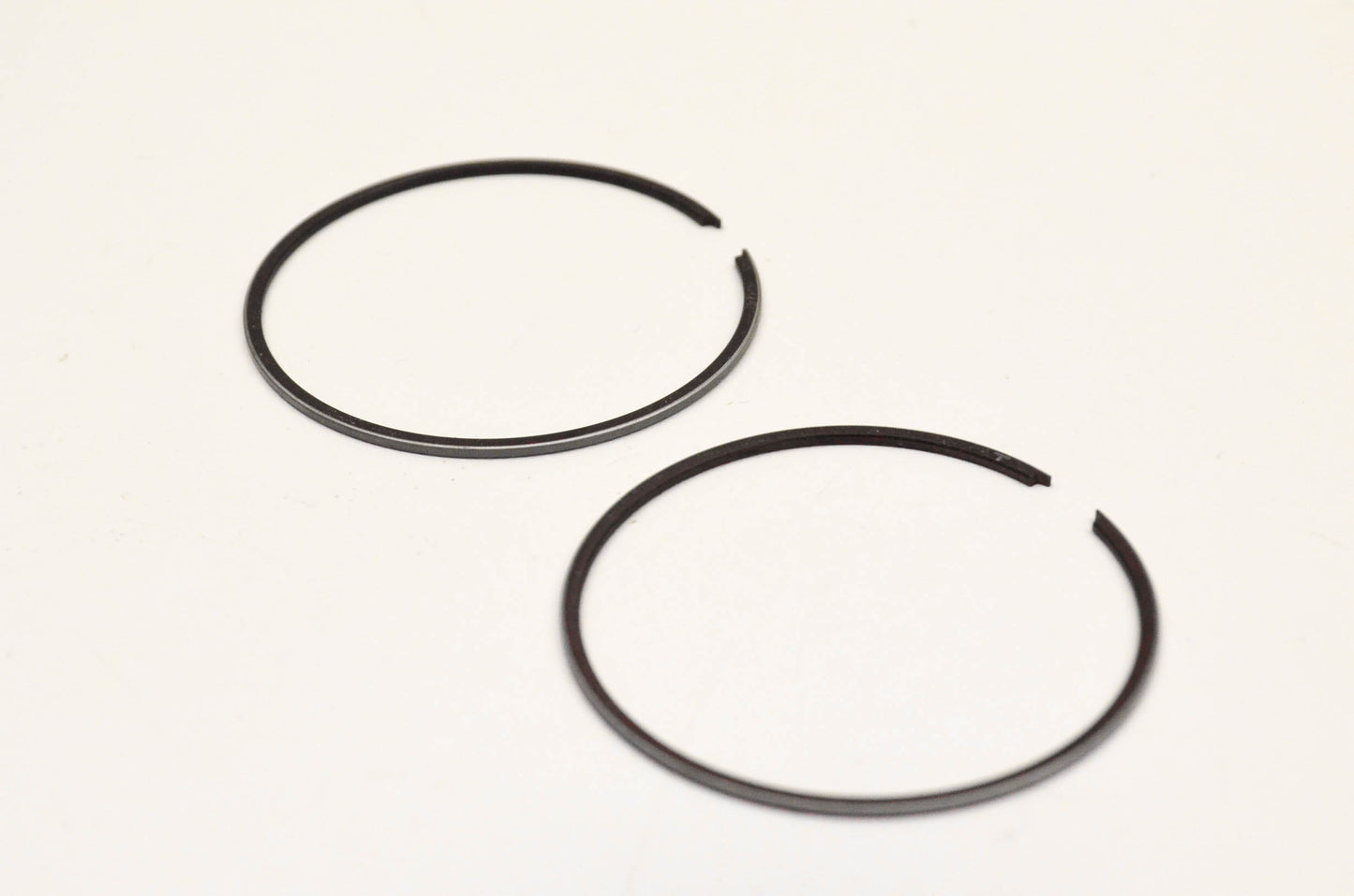 New OEM Yamaha 4V0-11601-00 Piston Ring Kit NOS