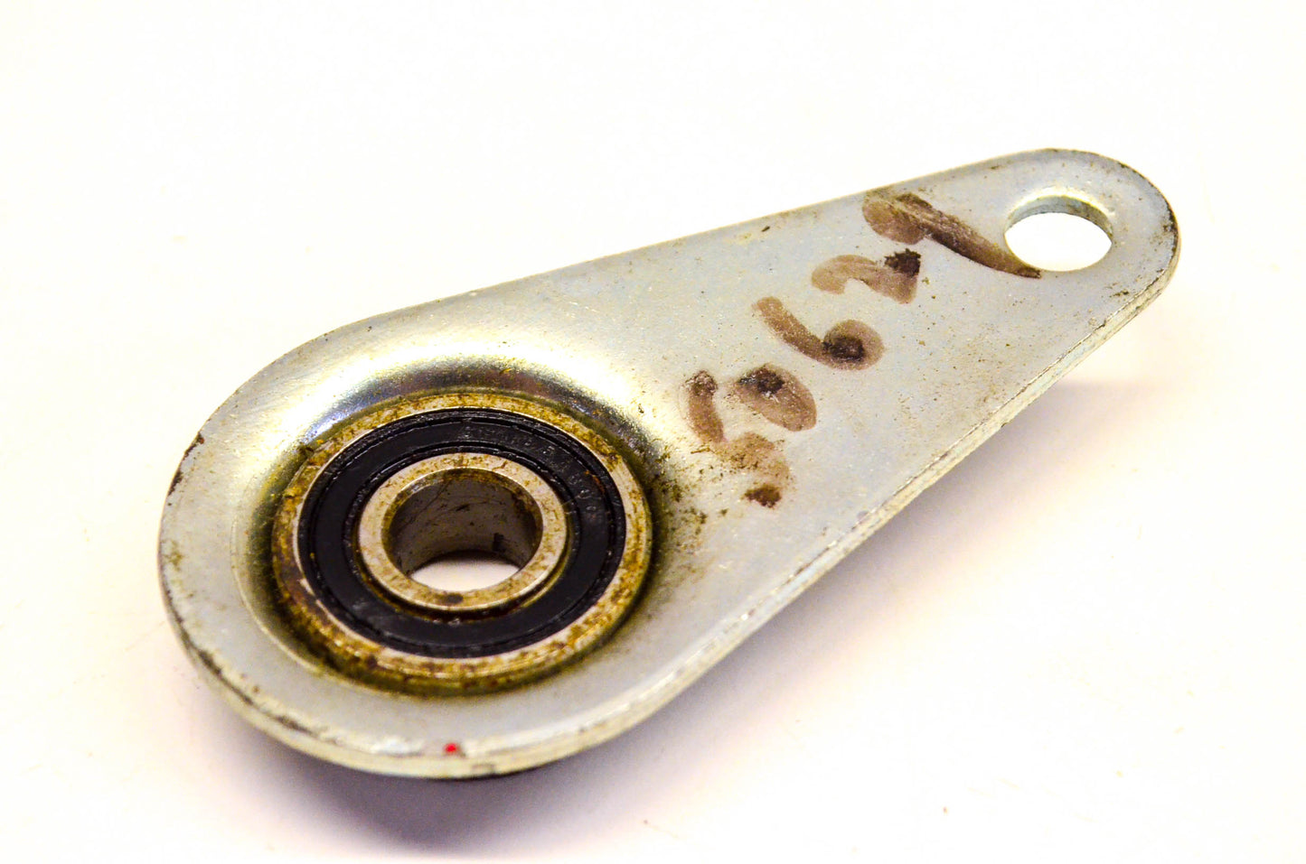 New OEM Briggs & Stratton 50629, 7050629, 7050629YP Bearing Holder NOS