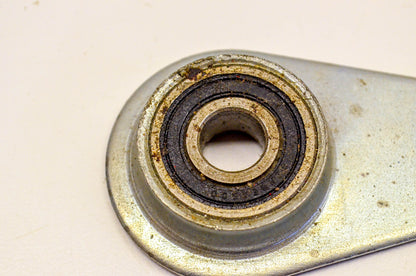 New OEM Briggs & Stratton 50629, 7050629, 7050629YP Bearing Holder NOS