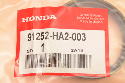 New OEM Honda 91252-HA2-003 Dust Seal 52X62X7 NOS