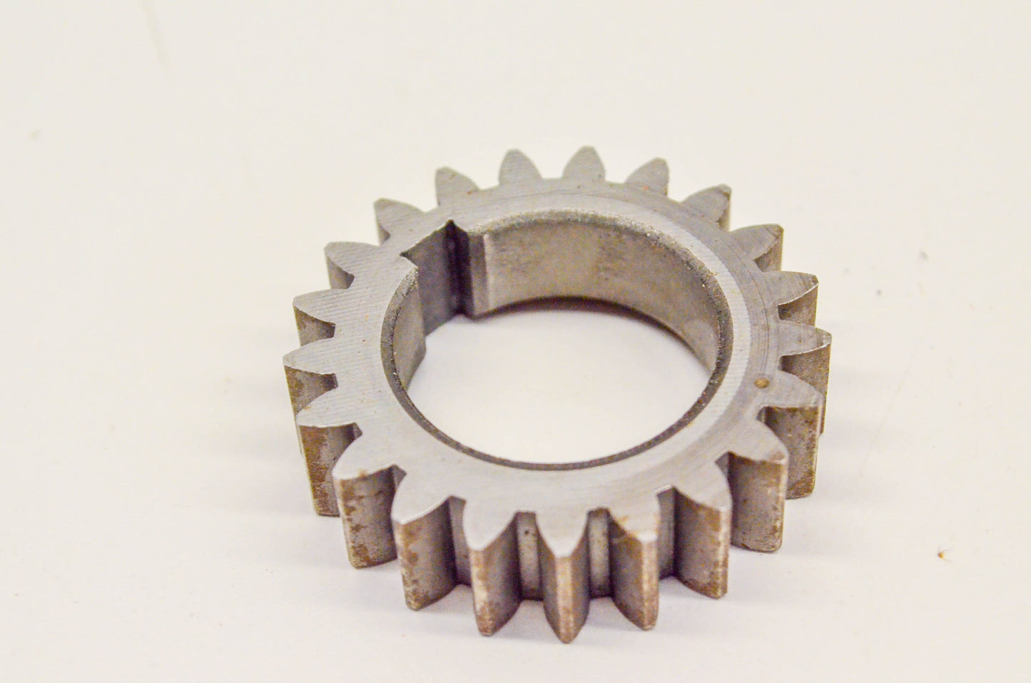 New OEM Briggs & Stratton 691805 Engine Timing Gear NOS