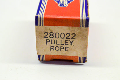 New OEM Briggs & Stratton 280022 Rope Pulley Guides Qty 2 NOS