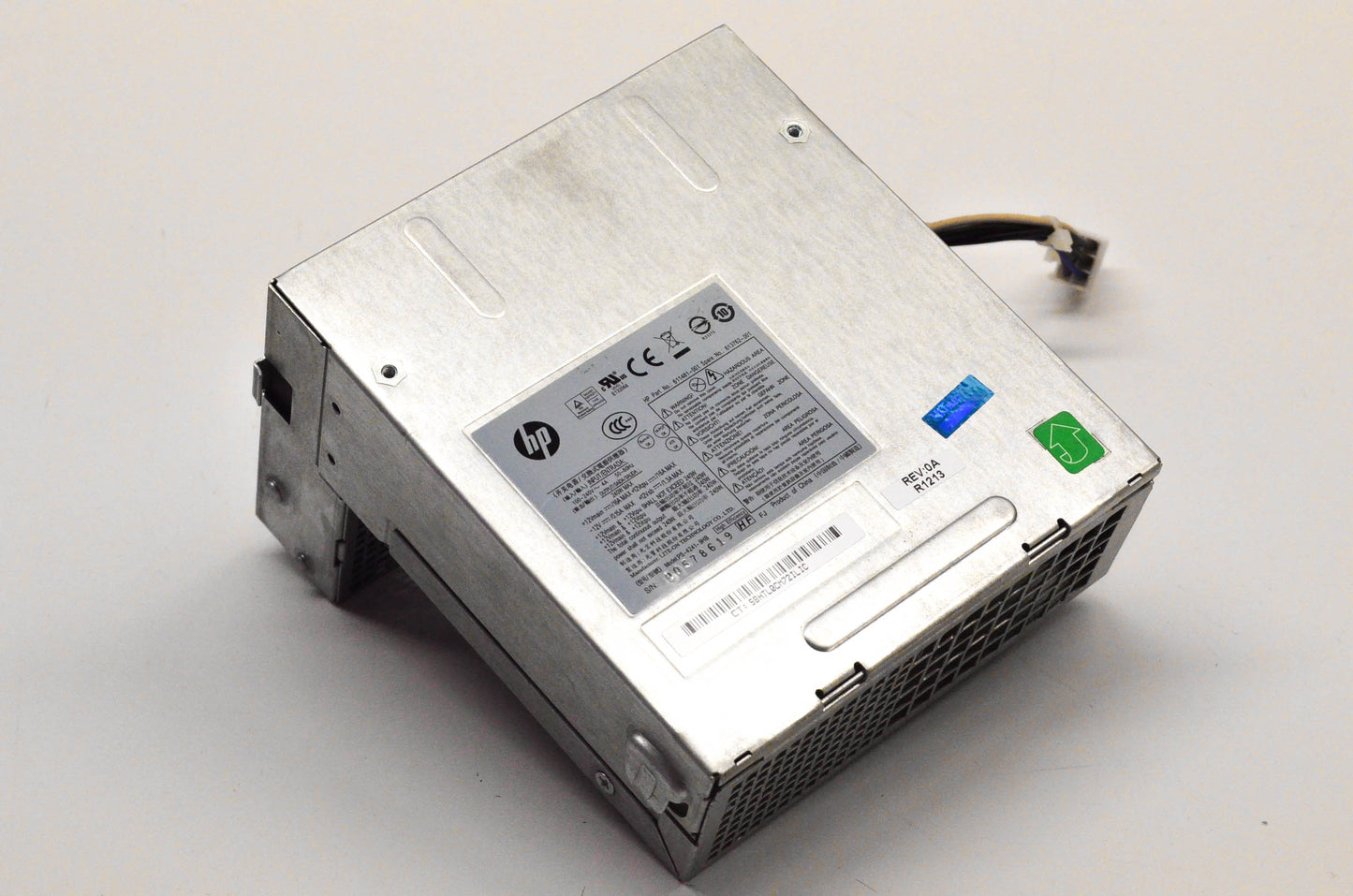 HP 611481-001, 613762-001 240 Watt Power Supply