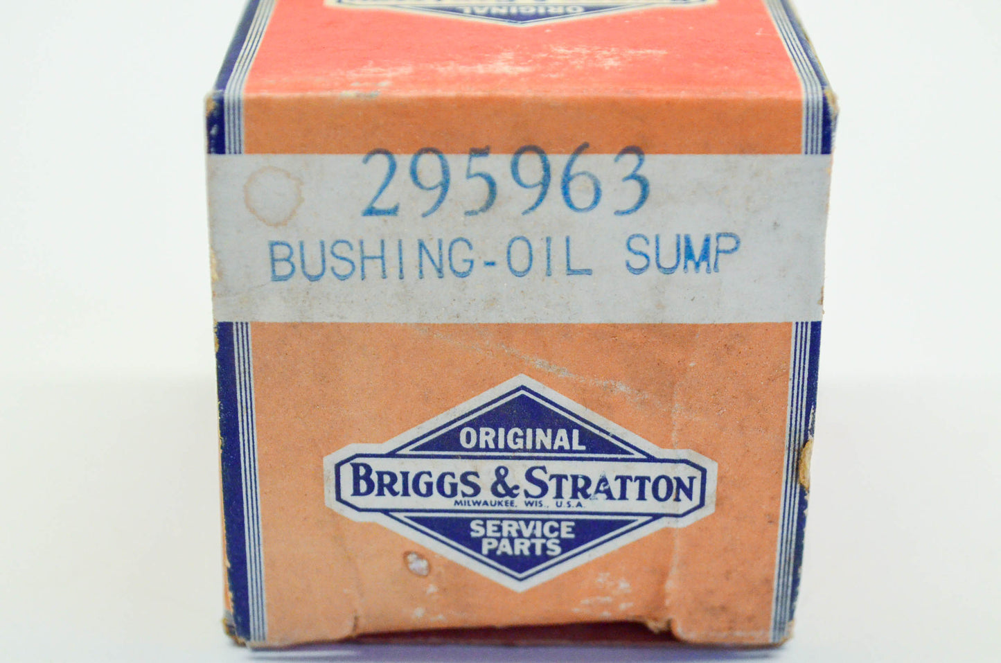 New OEM Briggs & Stratton 295963 Oil Sump Bushing NOS
