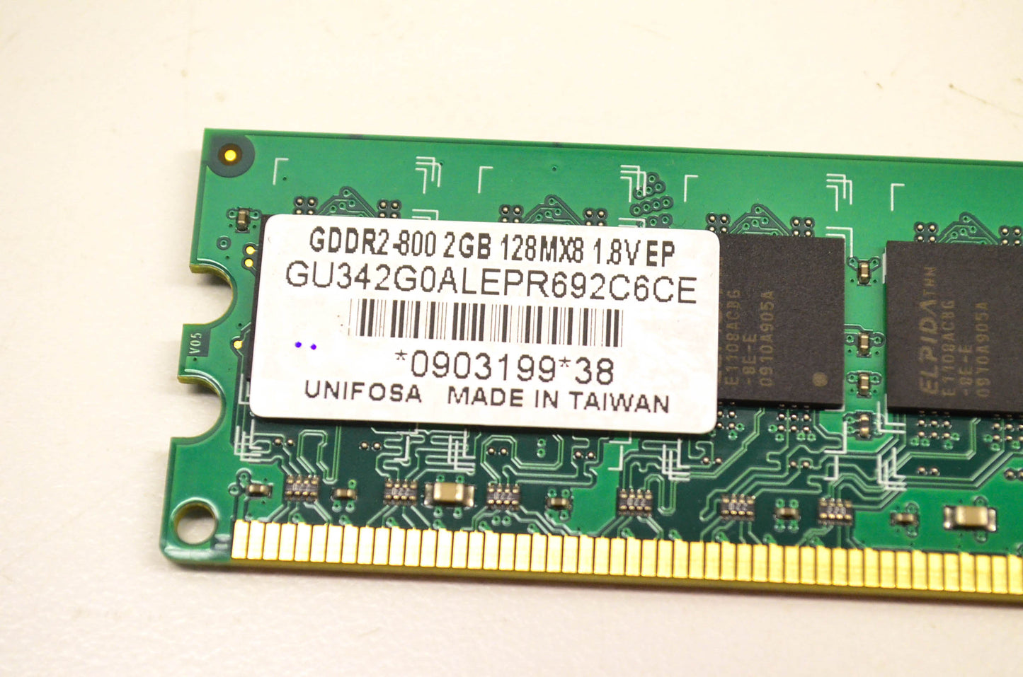 Unifosa GU342G0ALEPR692C6CE 4GB (2x2GB) PC2-6400 800MHz DDR2 RAM Kit