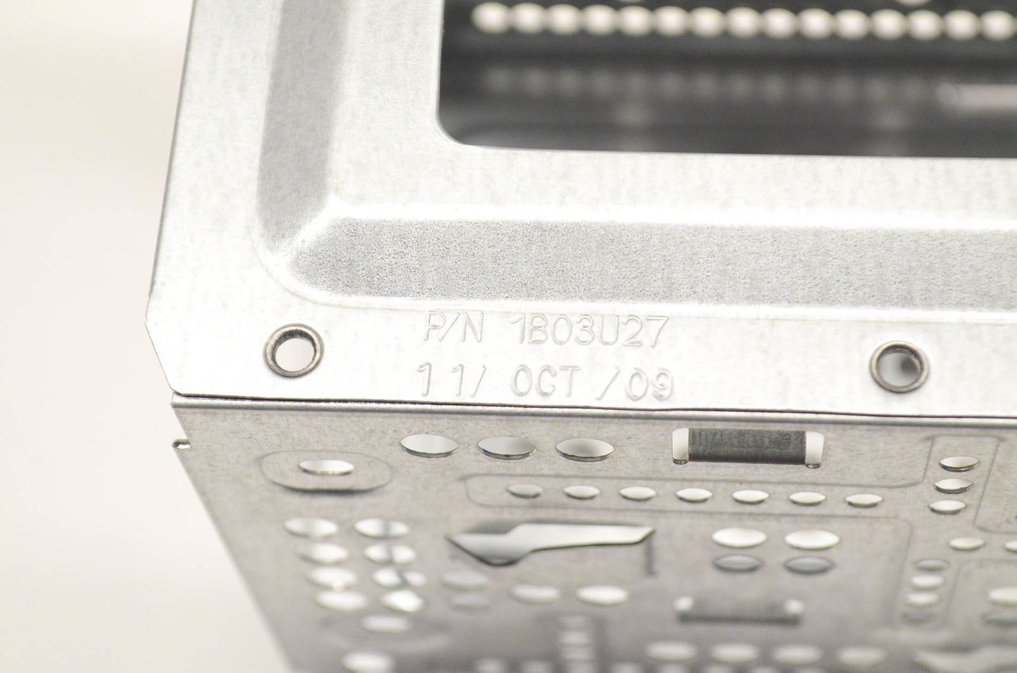 Packard Bell 1B03U27 M3720 Hard Drive Cage