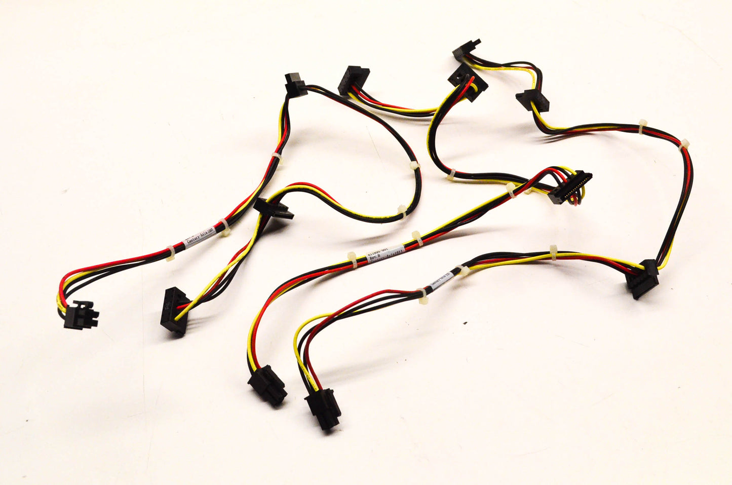HP 611895-001 4-Pin to 3xSATA Power Cable Qty 3