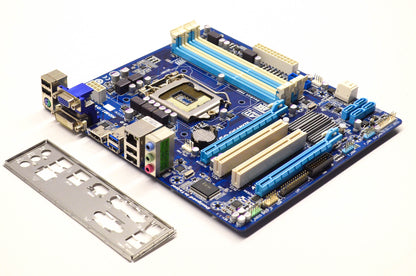 Gigabyte GA-B75M-D3H GA-B75M-D3H mATX Socket LGA1155 Ultra Durable Motherboard