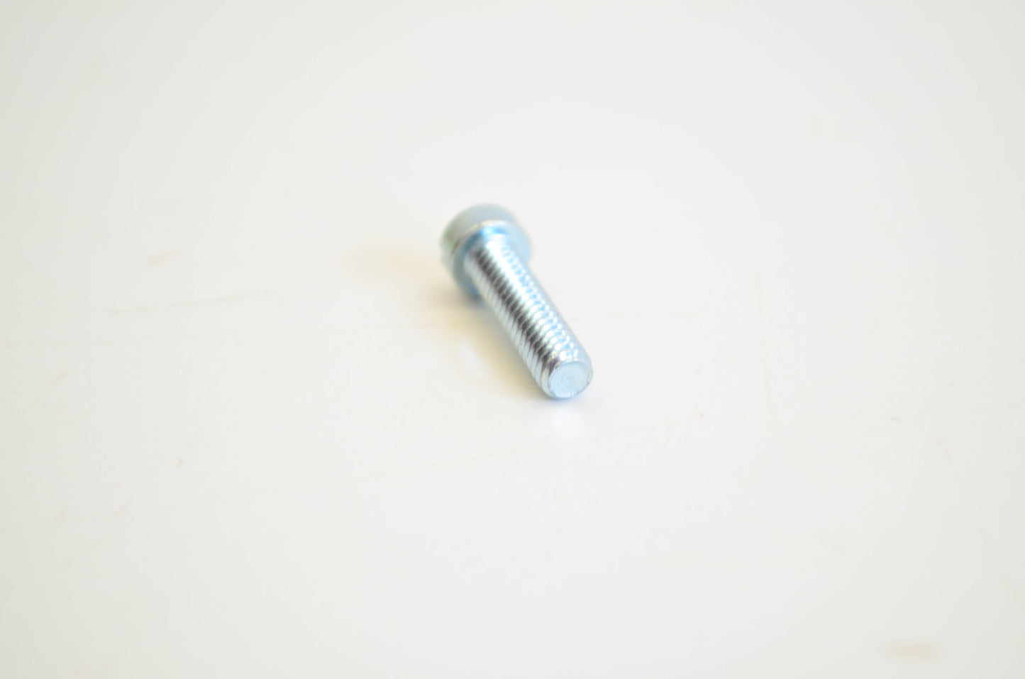 New OEM Briggs & Stratton 91920, BR91920, 8611 Screw NOS