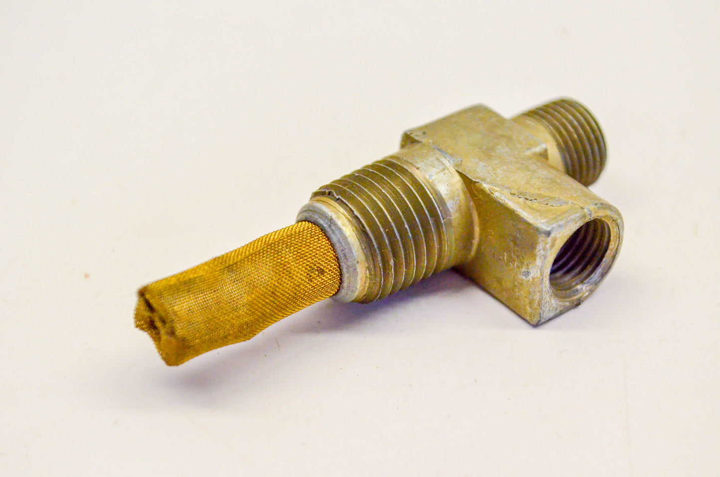 New OEM Briggs & Stratton 292797 Tank Outlet NOS