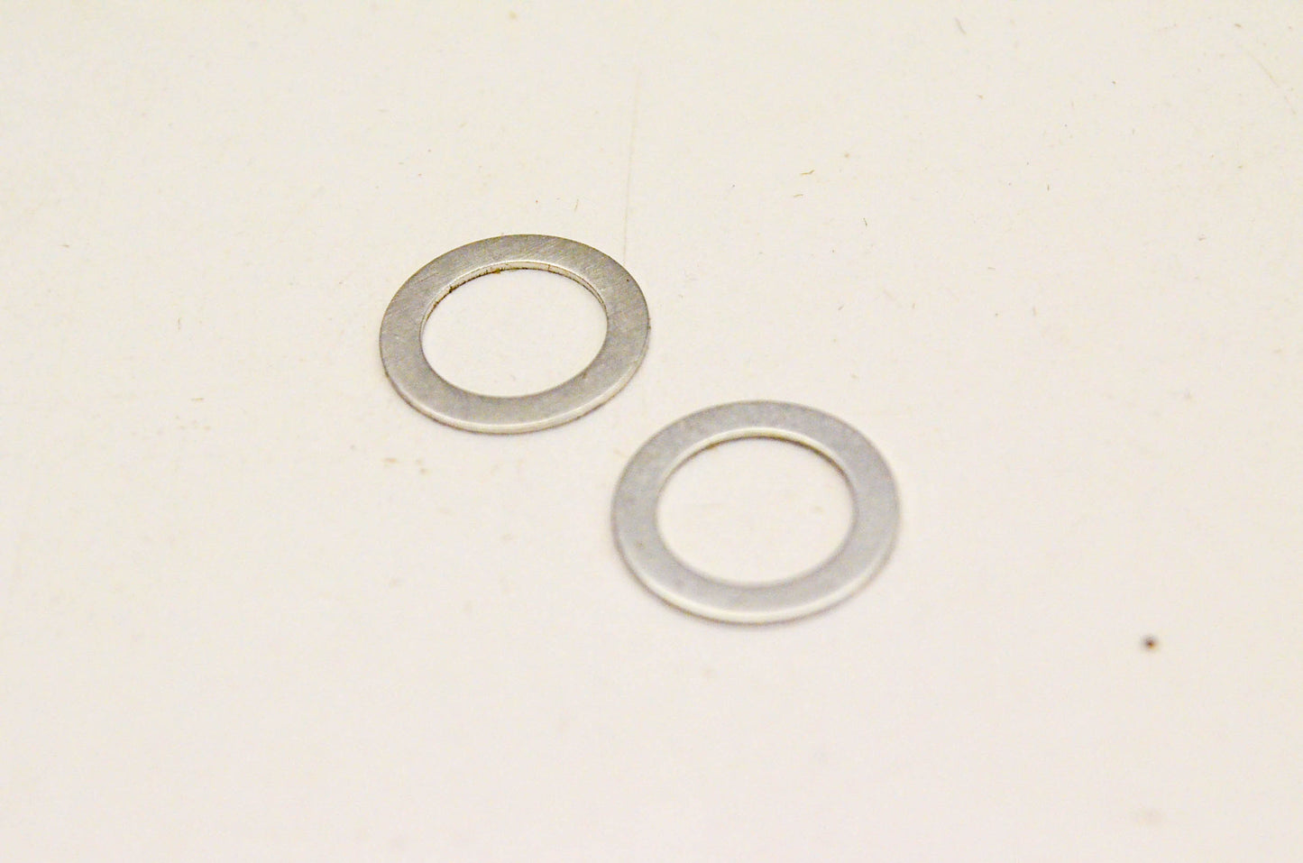 New OEM Briggs & Stratton 222014 Float Bowl Washers Qty 2 NOS