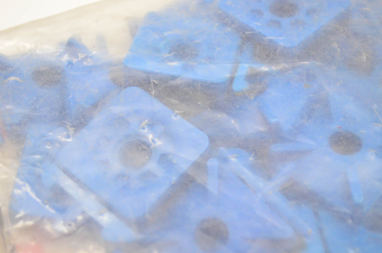 Saber P95B24 Nylon Stud Backer Blue Qty 24 NOS